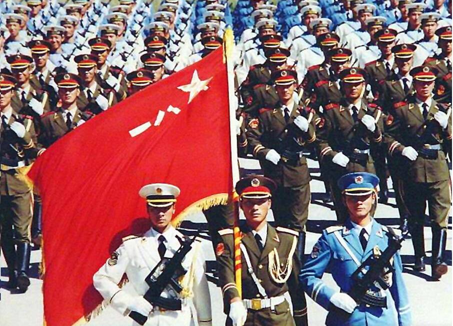 法国总统马克龙访华外国网友评论,法国网友评价马克龙访华照片