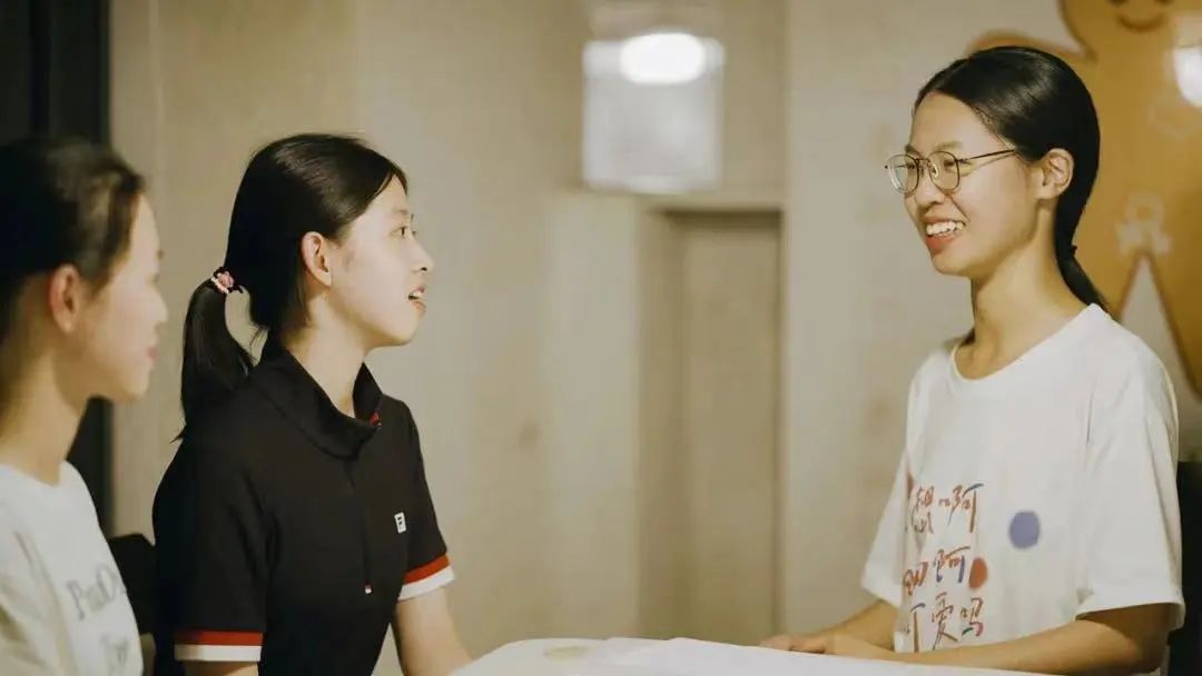 “真的可以色色吗？”16岁女高中生谈性，引48万人围观，却被诋毁