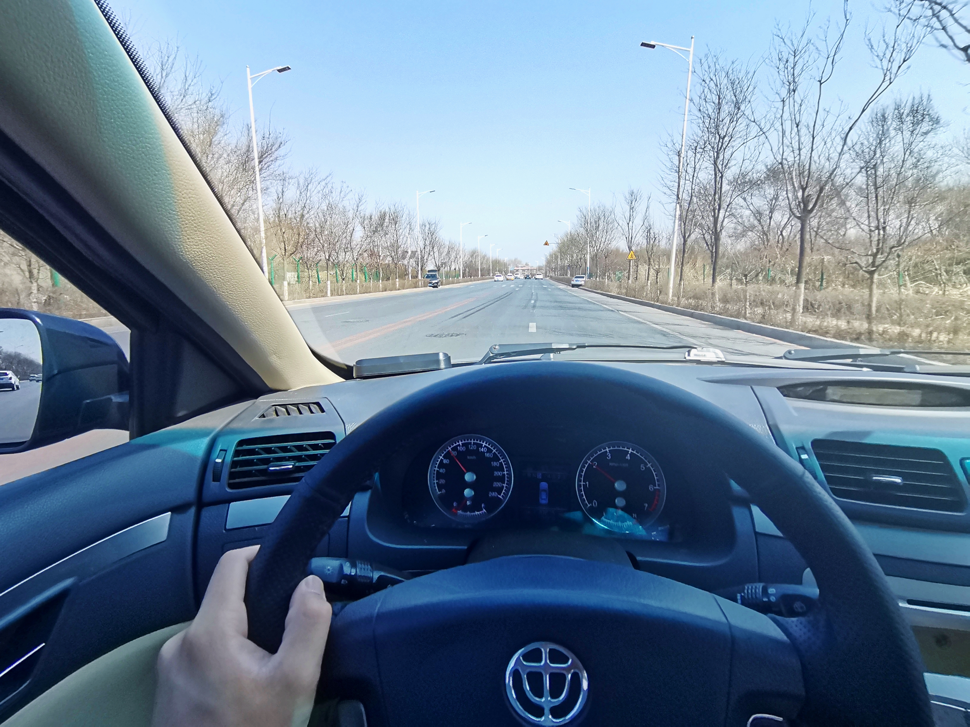 曾经辽沈大地的公务车王者，一起来看中华尊驰