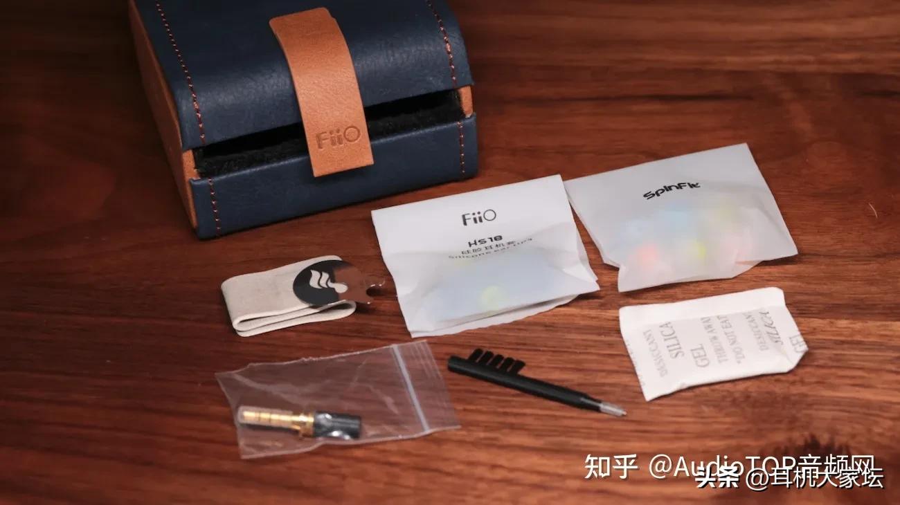 飞傲fh15圈铁混合耳机,飞傲fx15耳机