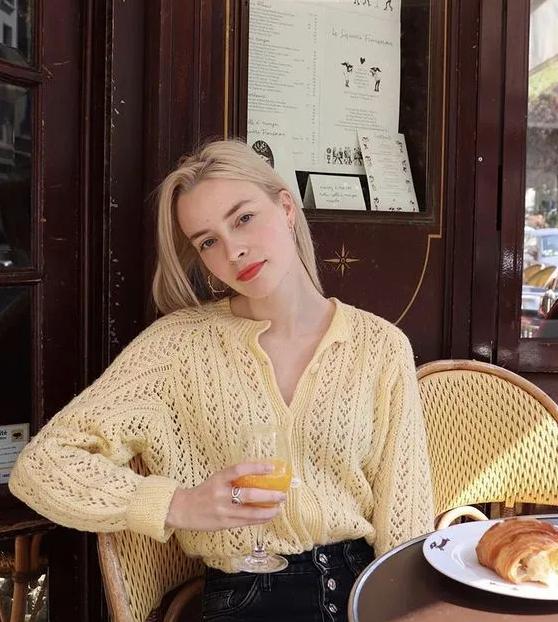 高质量穿搭小衫这样穿高端又时髦,杏衫的穿搭技巧