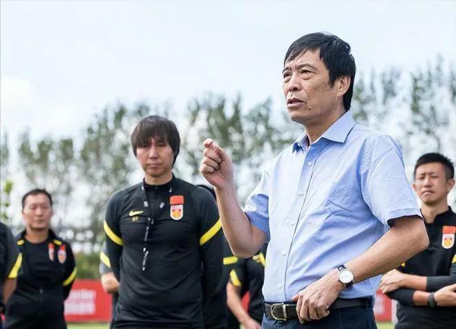 英超冬窗投入7.63亿欧元，英超为什么不会像中超联赛那样崩盘