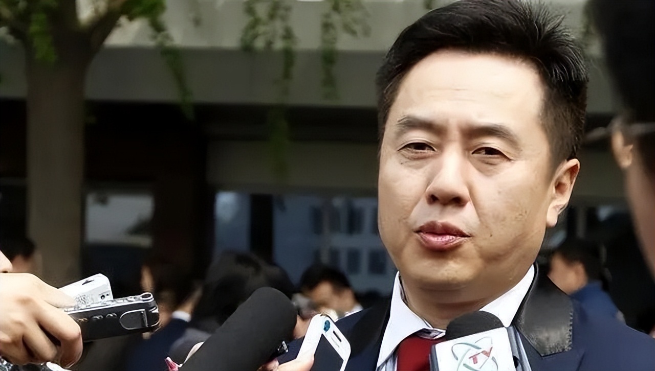 女乒郭跃为何被开除,女乒教练施之皓