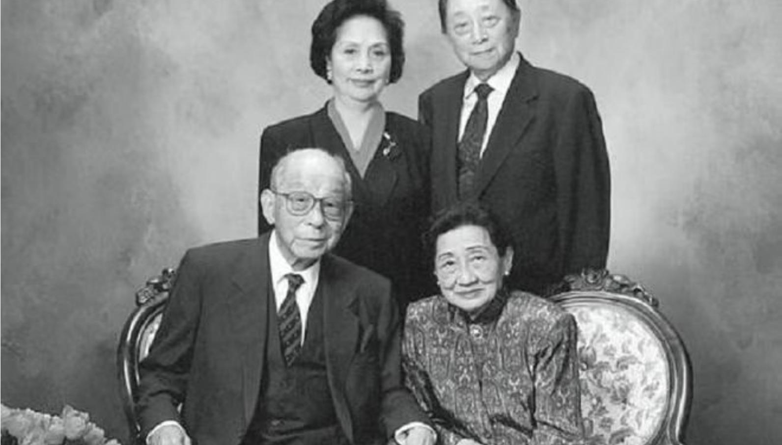 宋美龄对张学良哪六个字挽联,张学良逝世后宋美龄的挽联是什么