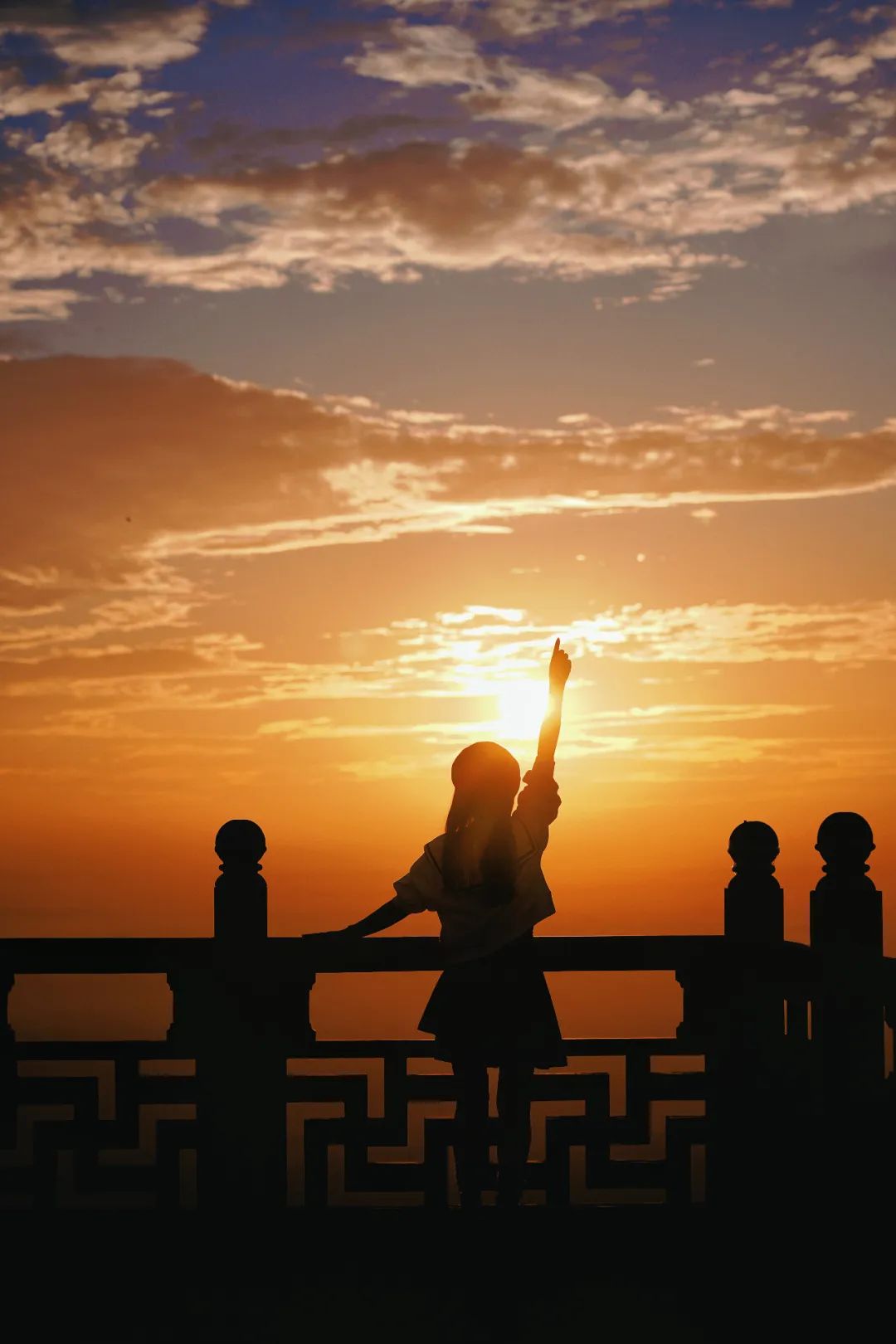 随州旅游景区夜景,随州大洪山金顶看日出