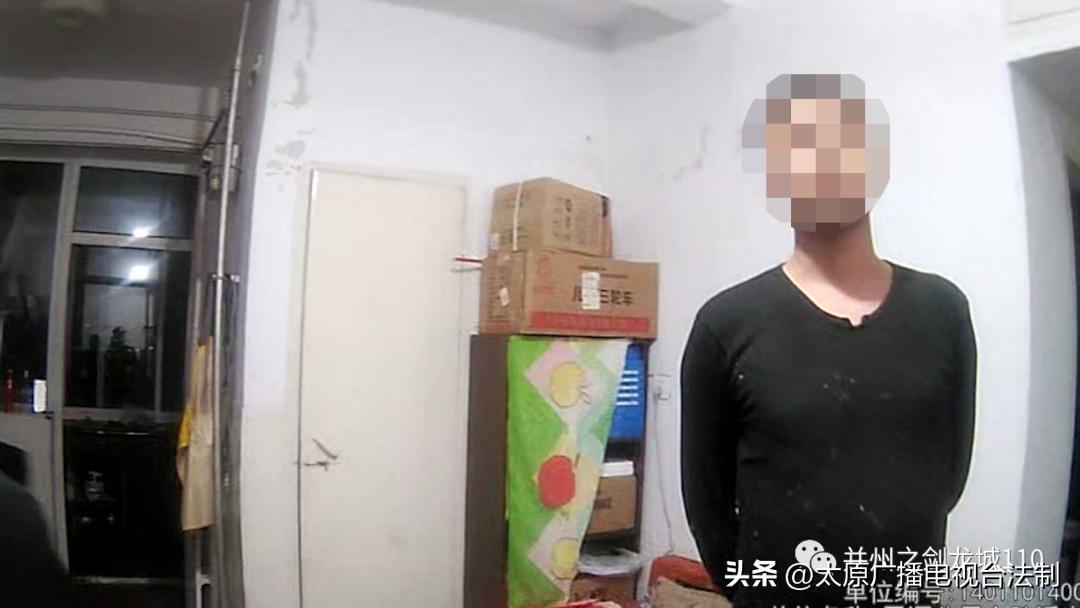 “刷单兼职，足不出户；日赚百元，月入过万！”*子骗**冒充“京东客服”发布刷单任务，一男子被骗近七千元