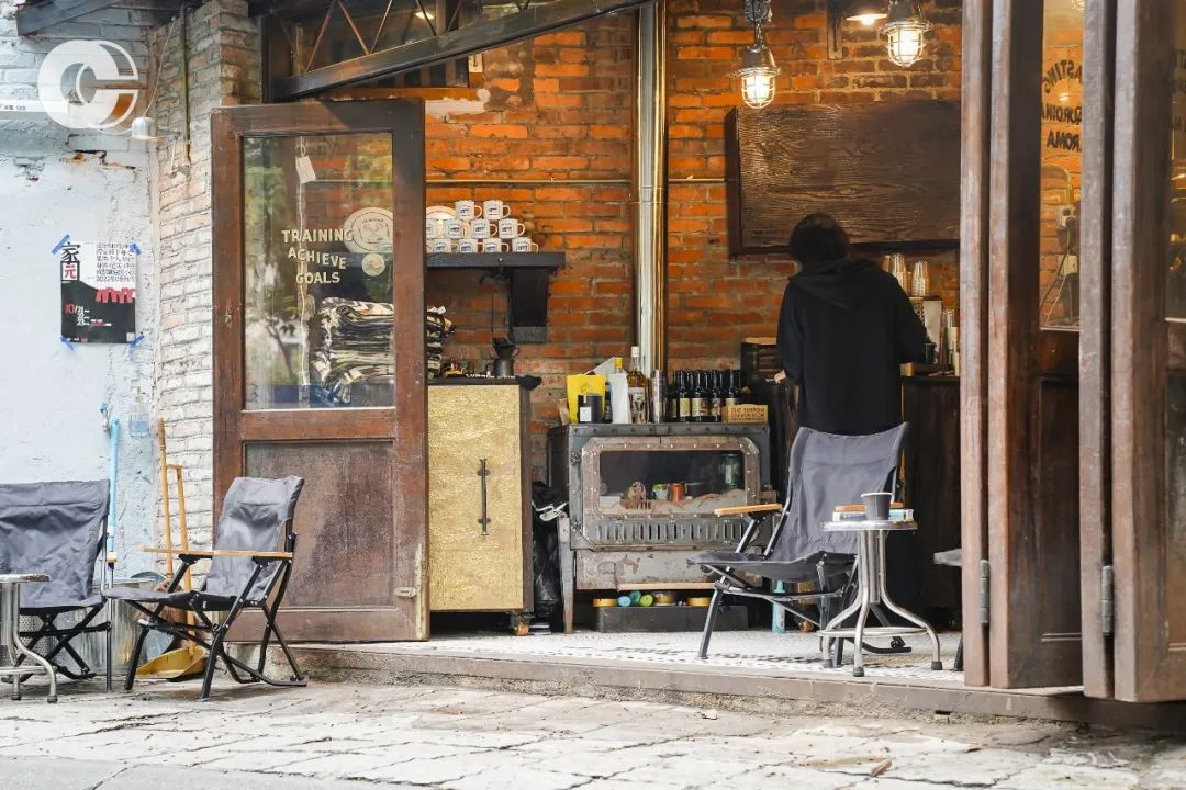 48小时、10家店、30+杯,我们喝出这份「成都好喝地图」