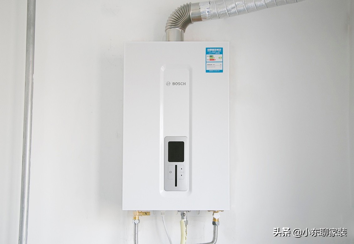 电热水器和燃气的哪个好,电热水器和燃气热水器哪个更实用