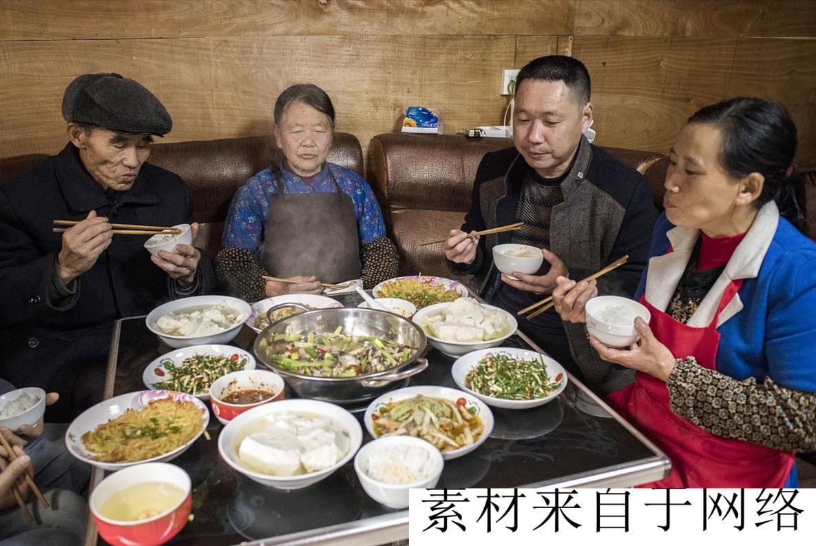 我对女儿和儿媳一视同仁,大病一场才明白,两者之间,终究有差别