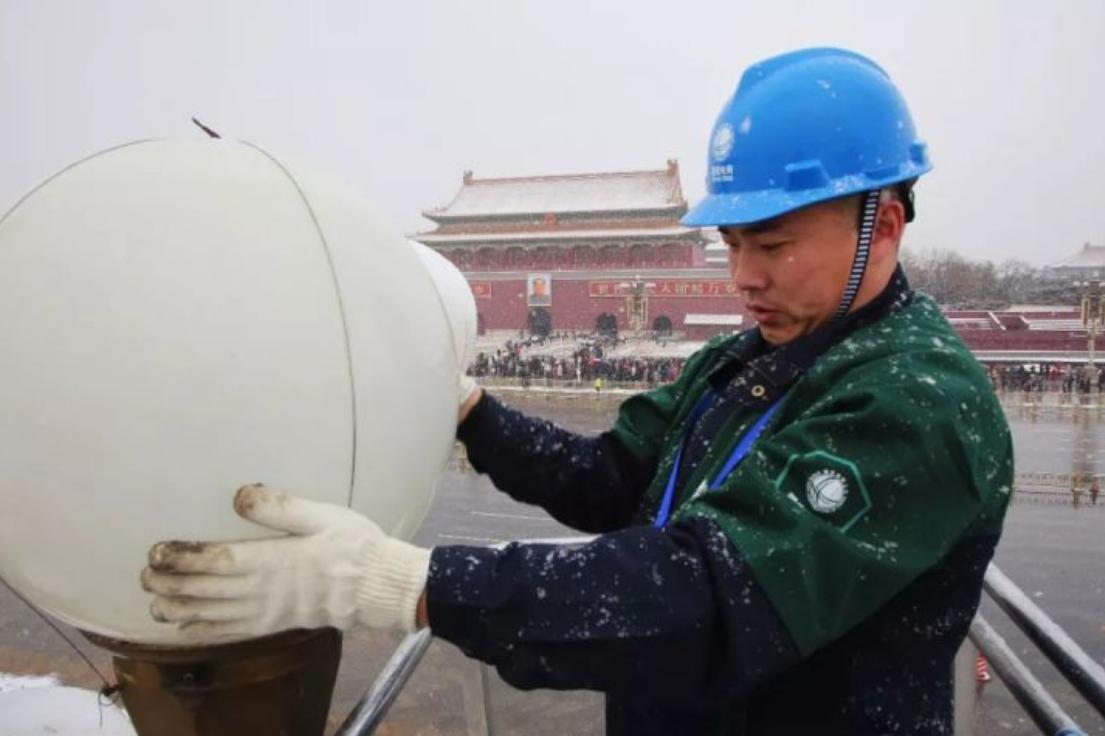 揭秘：周总理亲自定名的长安街华灯，为何能长亮63年？