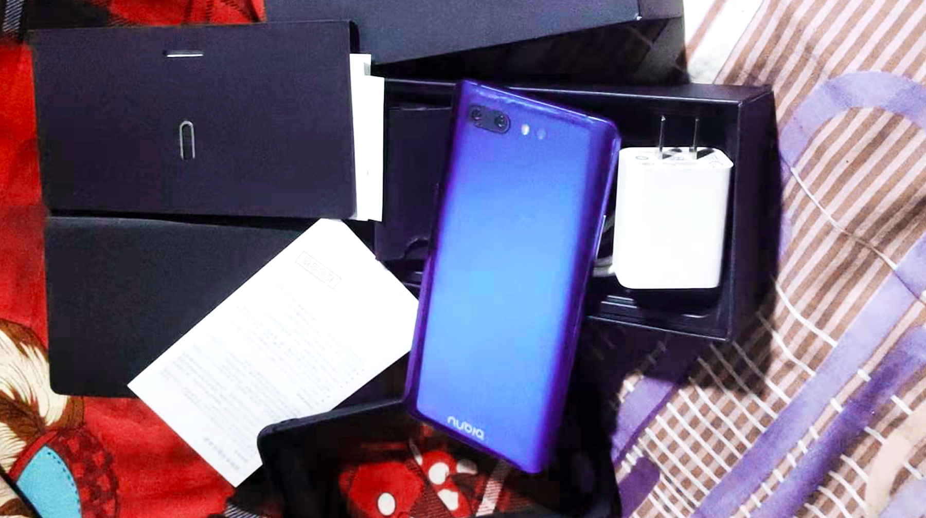 努比亚x是全面屏手机吗,努比亚X双面屏手机值得购买吗