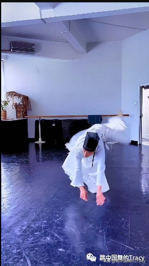 一个元素编舞,一个元素三个动作