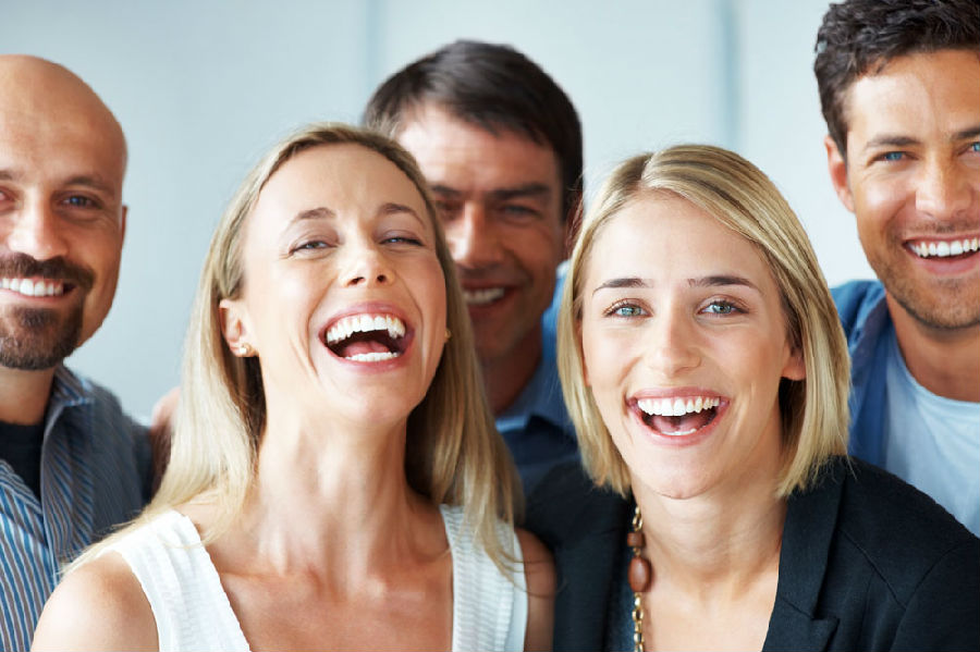 外国网友很好奇,什么事在美国绝对不允许发生,在中国却不被禁止