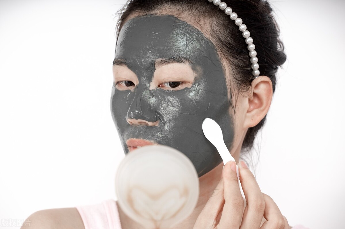 女生脸上出油解决小妙招,脸上出油怎么解决最快最有效