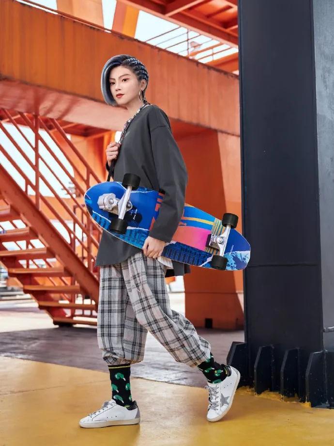 虚拟博主柳夜熙,柳夜熙虚拟网红