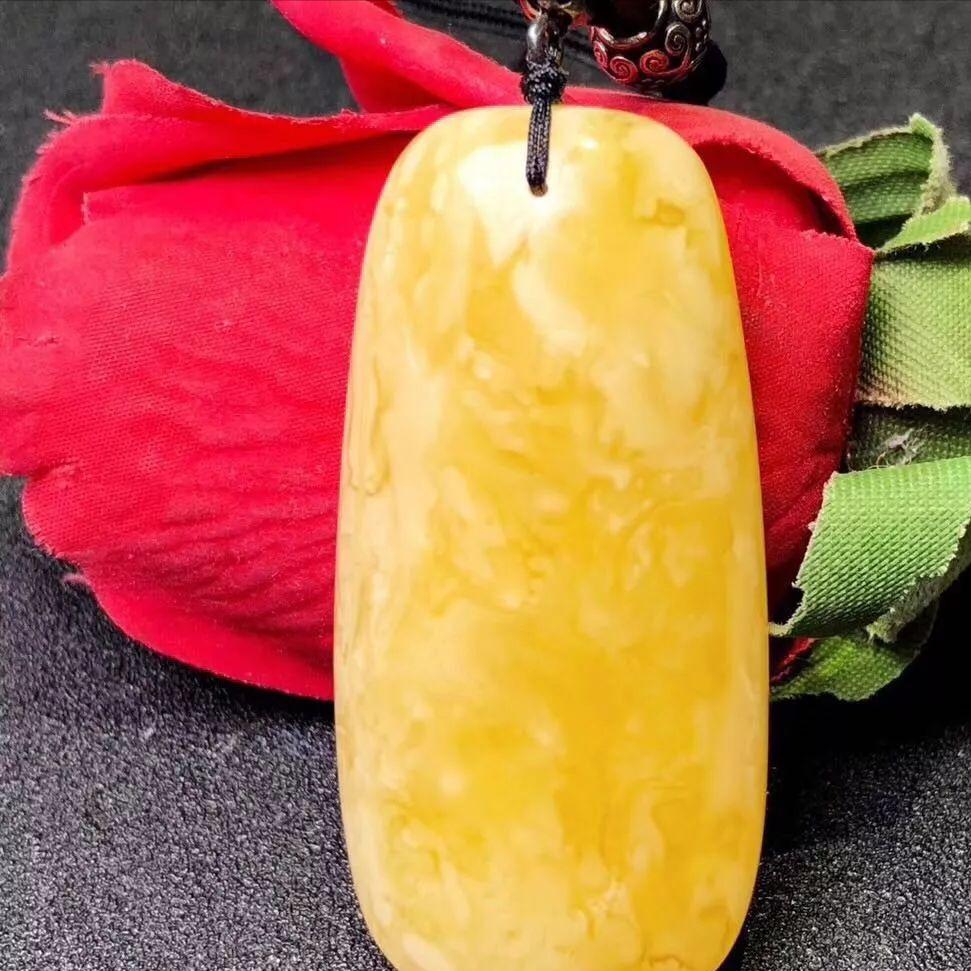 千年琥珀和万年蜜蜡哪个好,千年的蜜蜡万年的琥珀是什么