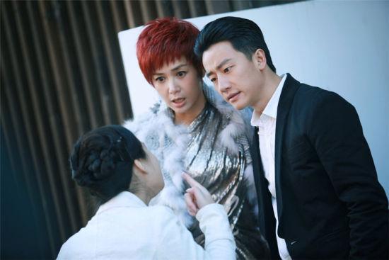 大瓜！老公出轨成性，妻子热衷“*养包**”鲜肉，开放式婚姻成流行？