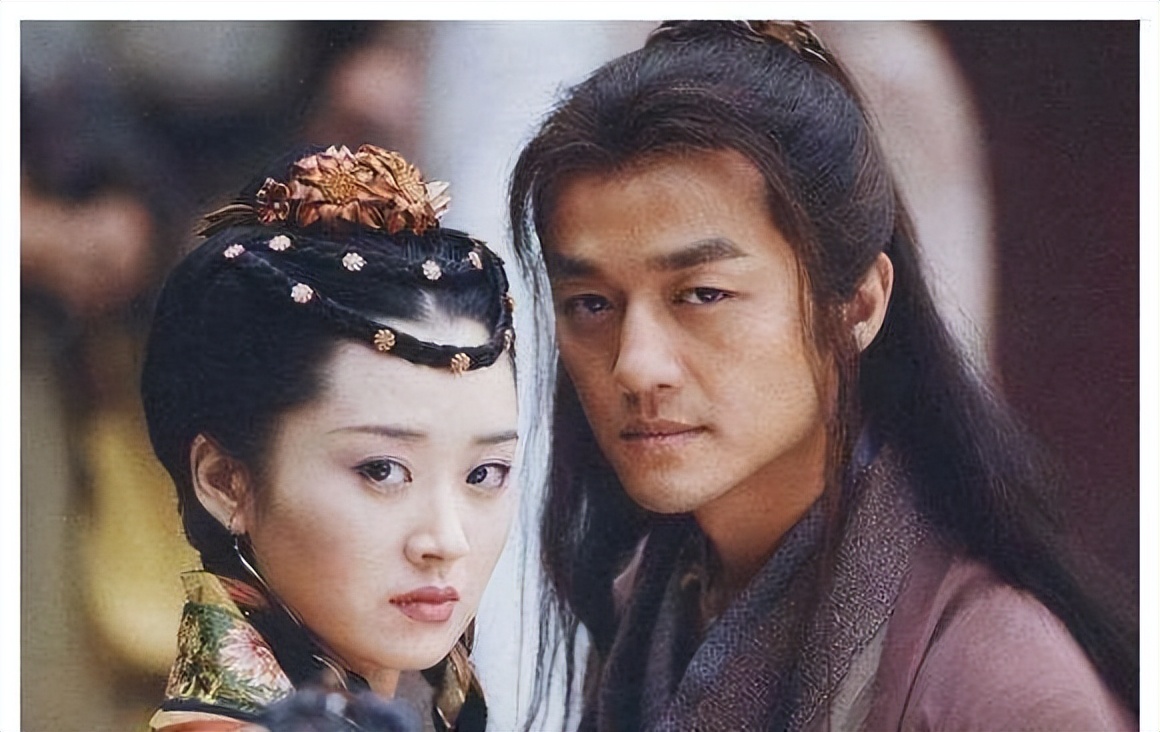 君子剑岳不群名场面,君子剑岳不群巍子