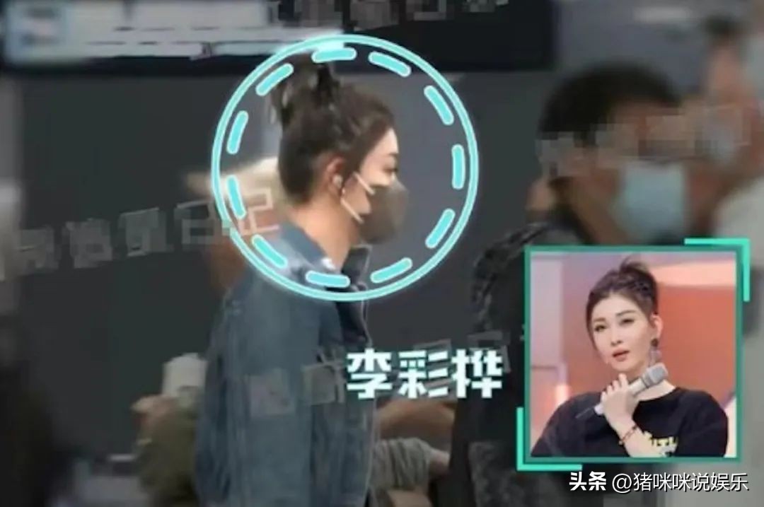 与小十岁健身教练在机场忘情拥抱，被骗婚后戴上假面具冰冷待人