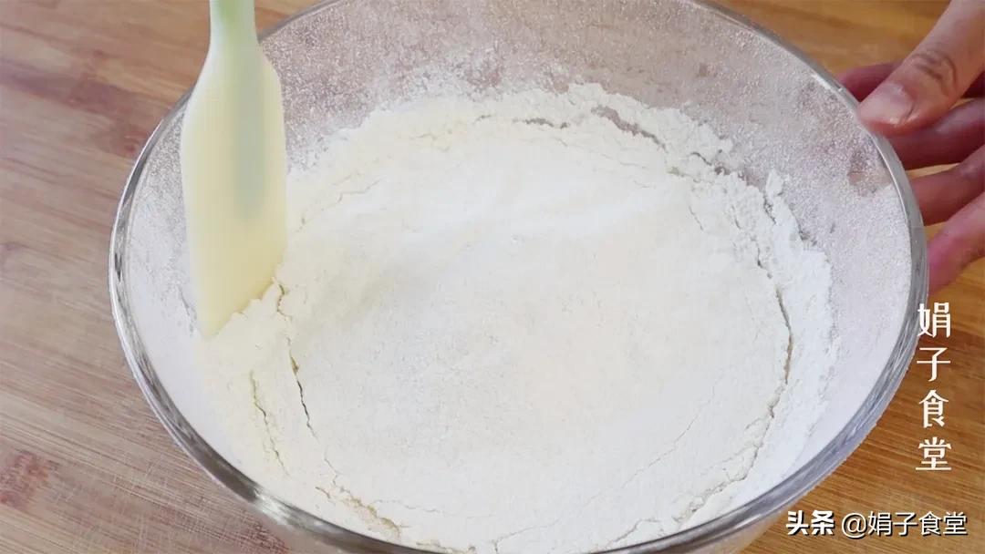 想吃蛋糕不用出去买教你在家做,蛋糕简单又好吃不用电饭煲