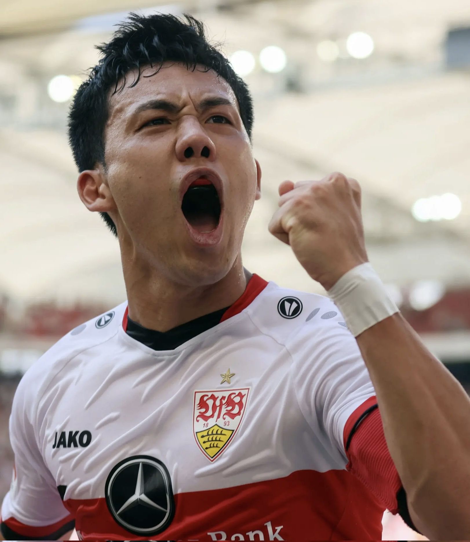 五大联赛效力的日本球员,日本联赛球员年薪排行