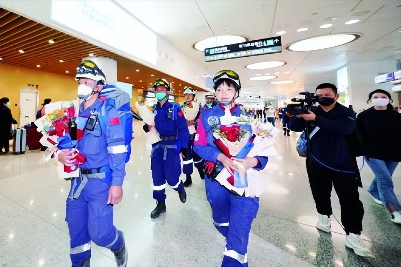 厦门蓝天救援队赴土耳其救援,厦门蓝天救援队赶赴甘肃地震灾区