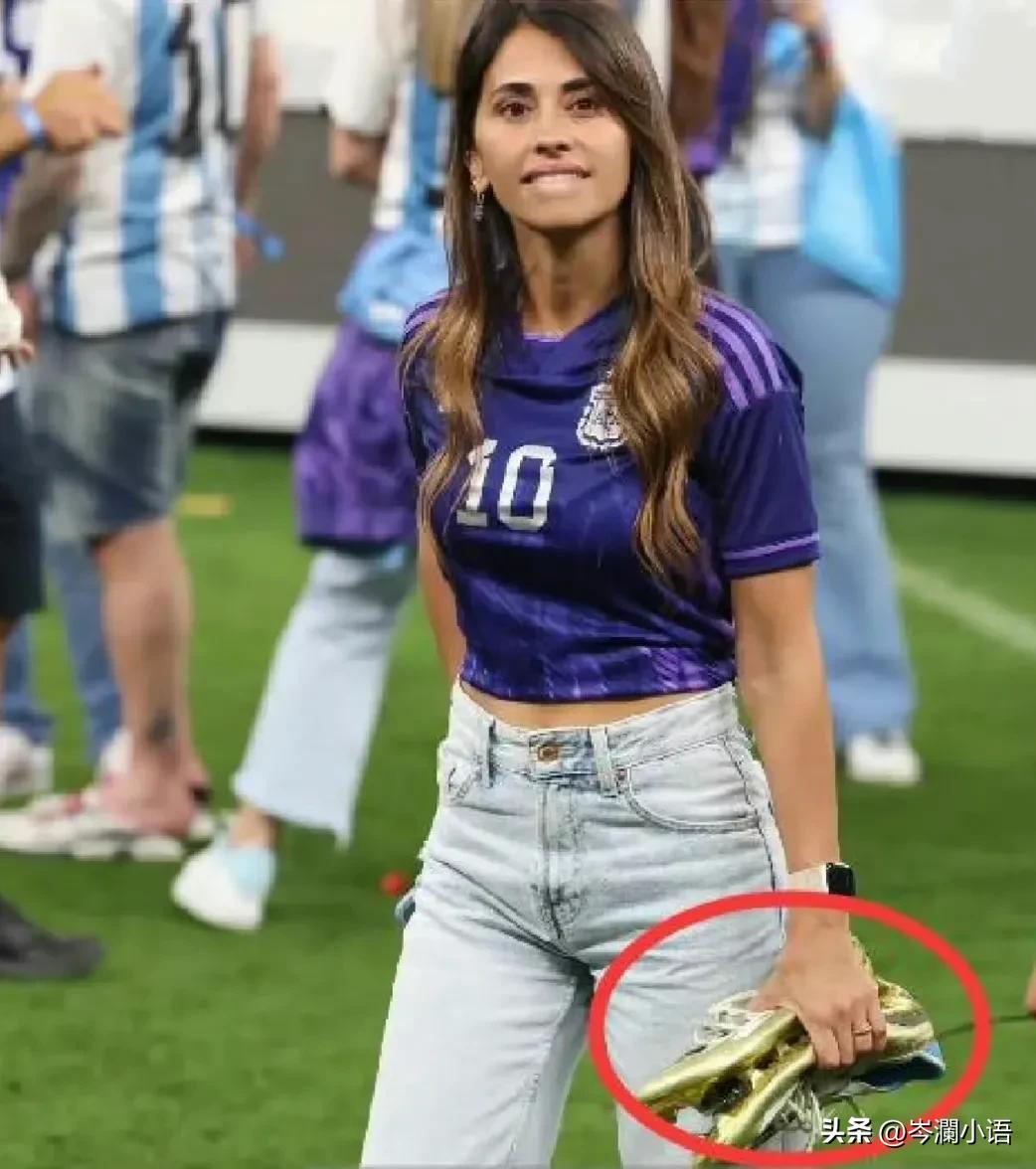 梅西赛后球鞋,梅西一双世界杯战靴