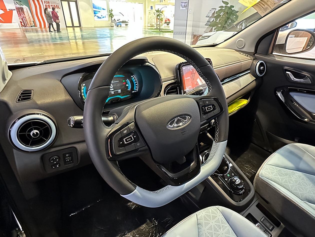 奇瑞小蚂蚁301真爱版plus,奇瑞小蚂蚁301公里半糖版评测