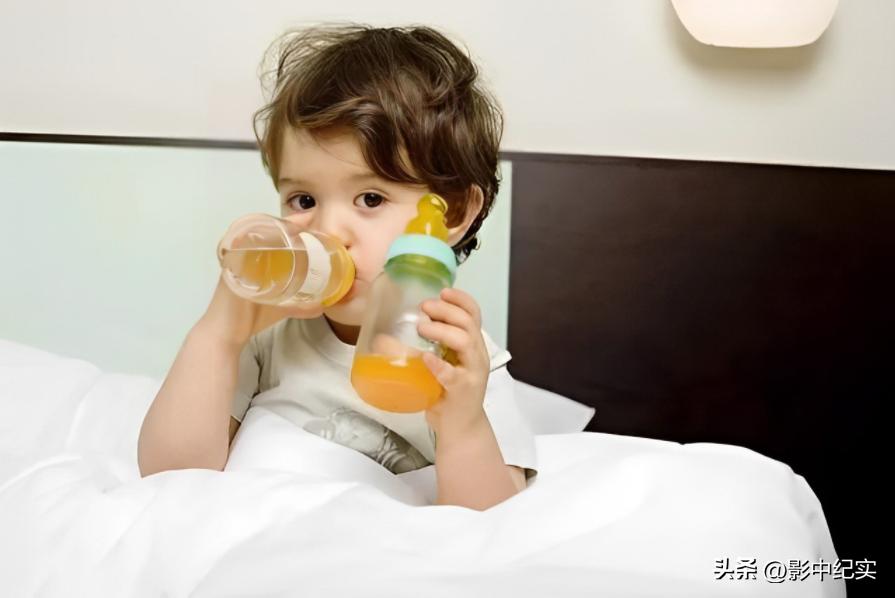 这种水杯不能用了！快检查一下自家娃用的