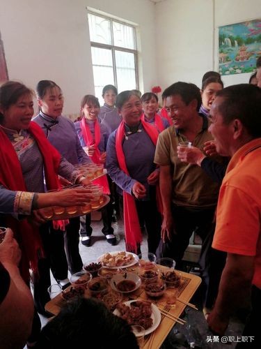 农村娶媳妇必须经历的关卡,城里打工媳妇回娘家