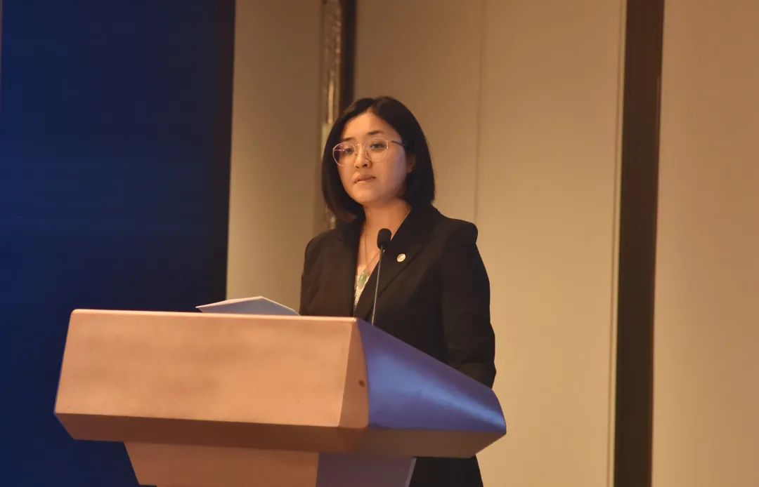 辉煌不在繁荣中产生，而是在硝烟中涅槃