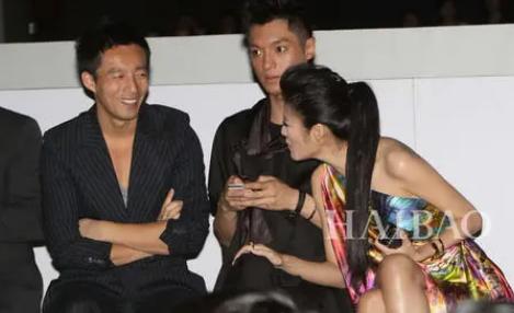 塑料姐妹花的吵架的日常,塑料姐妹花反目成仇完整视频