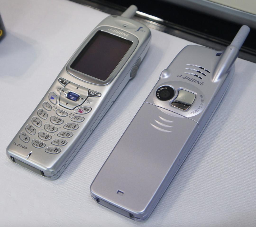 鑻规灉鎵嬫満鐨勫奖鍍忓拰瀹夊崜鎵嬫満褰卞儚,鑻规灉鎵嬫満褰卞儚瀵规瘮瀹夊崜褰卞儚