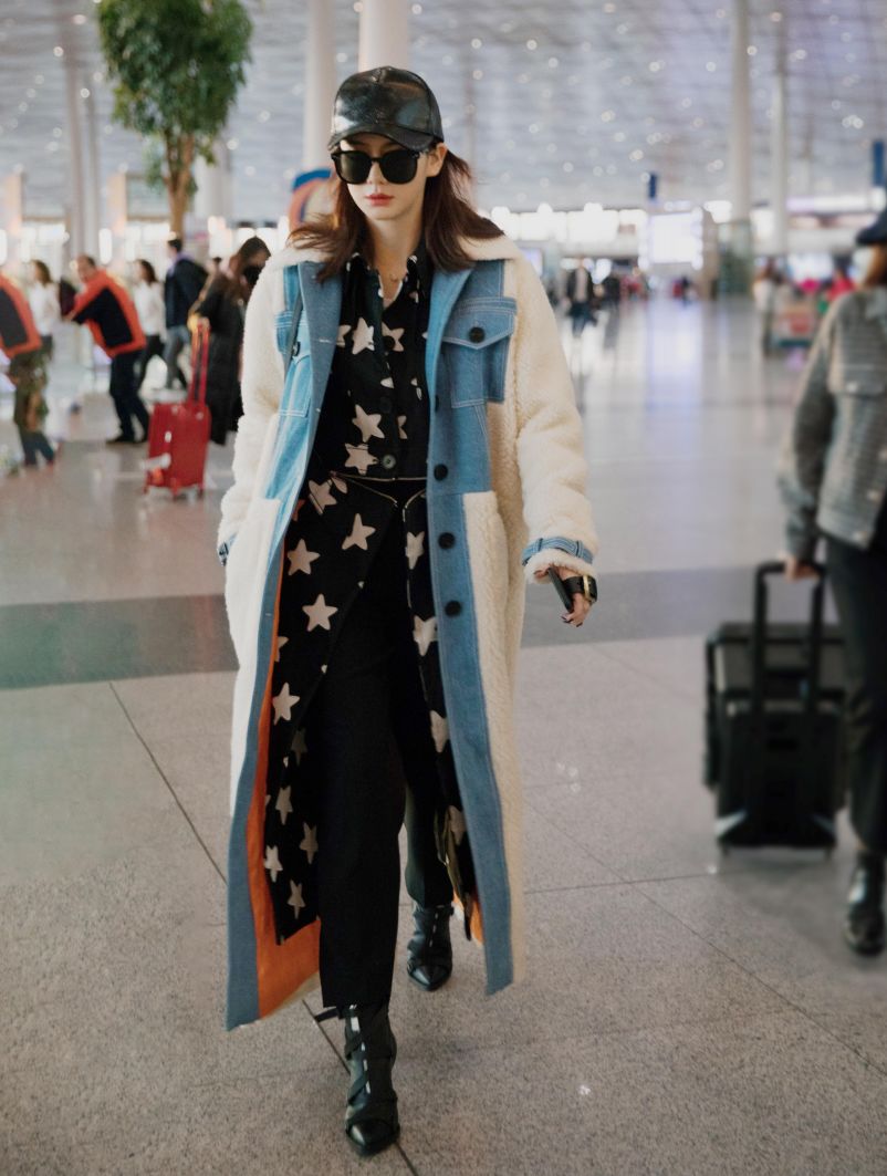 蓝色穿出秋冬高级感,蓝色穿出春天的高级感