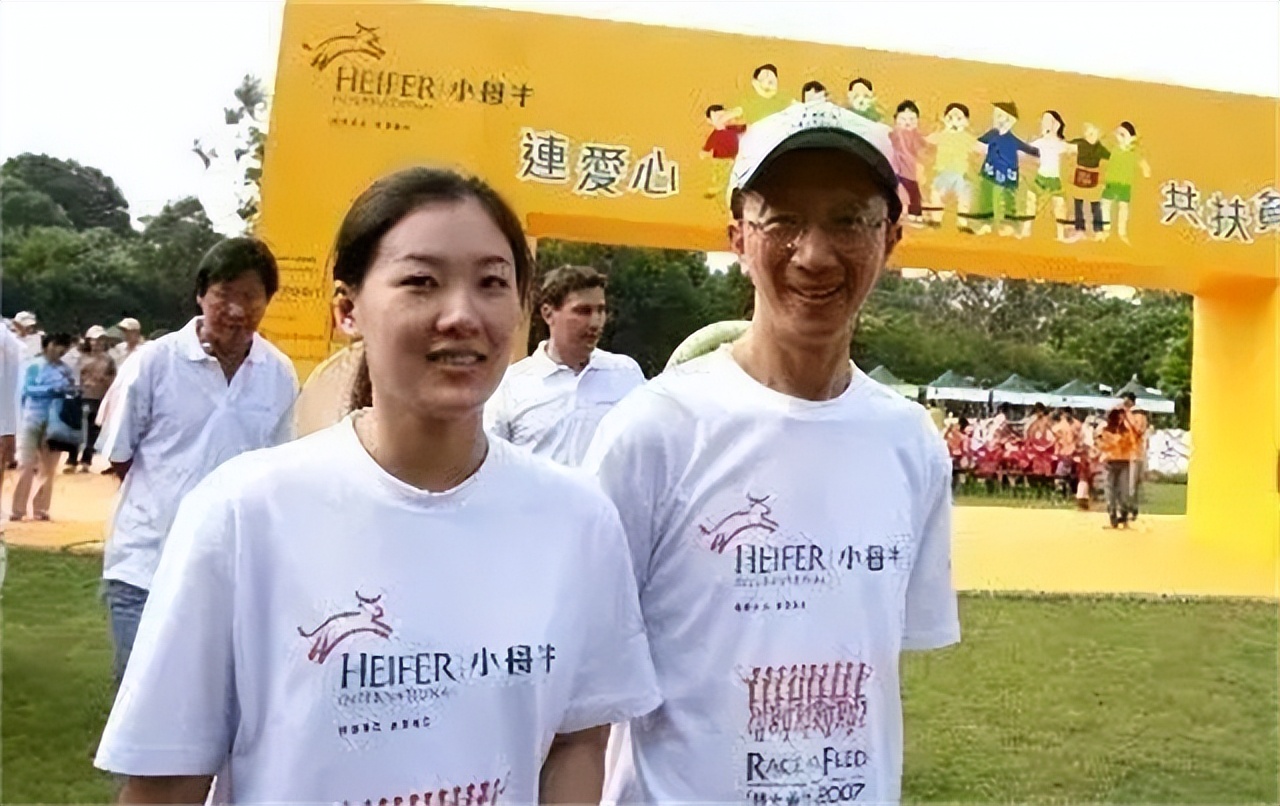 香港财神爷梁锦松与伏明霞的爱情故事