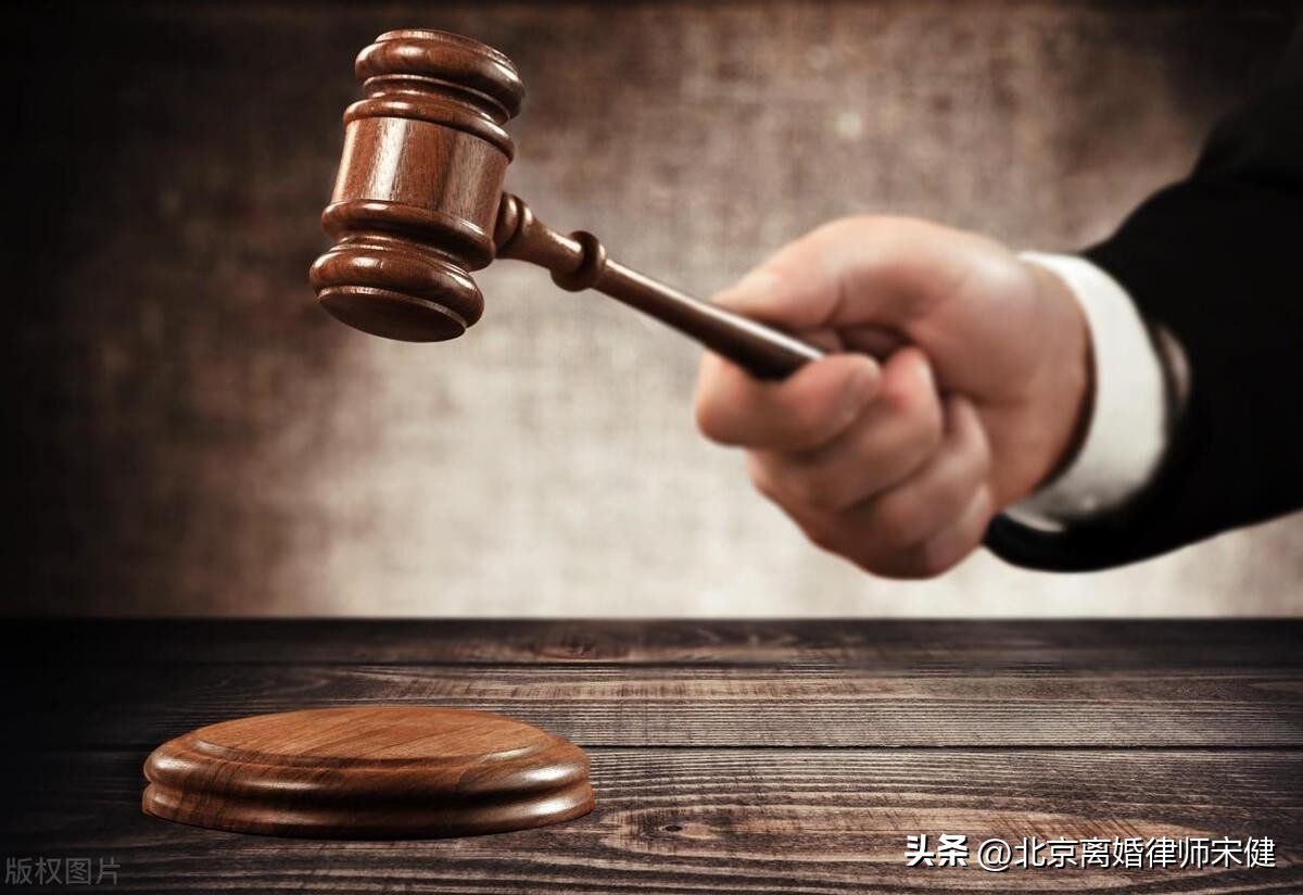 怎么处理老婆跟别人同居问题,老婆和别人怀孕了可以起诉离婚吗