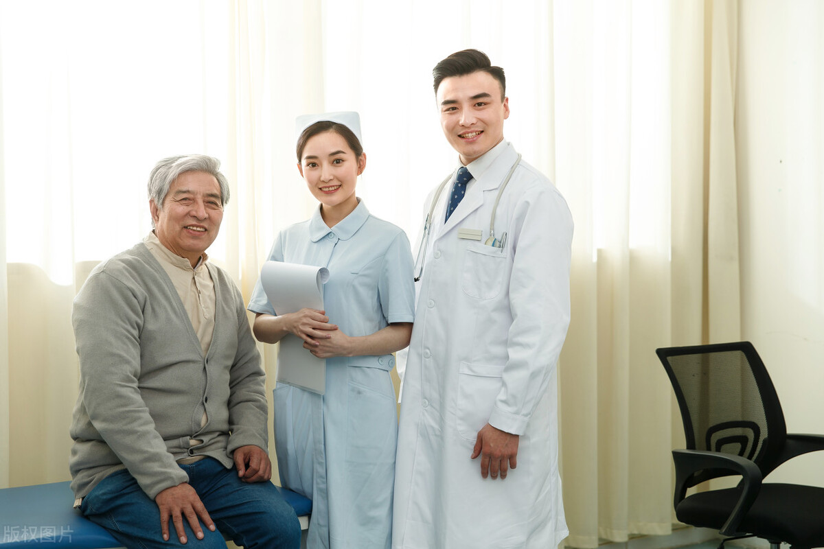 女护士处理男患者隐私部位，会感觉尴尬吗？听听医生怎么说