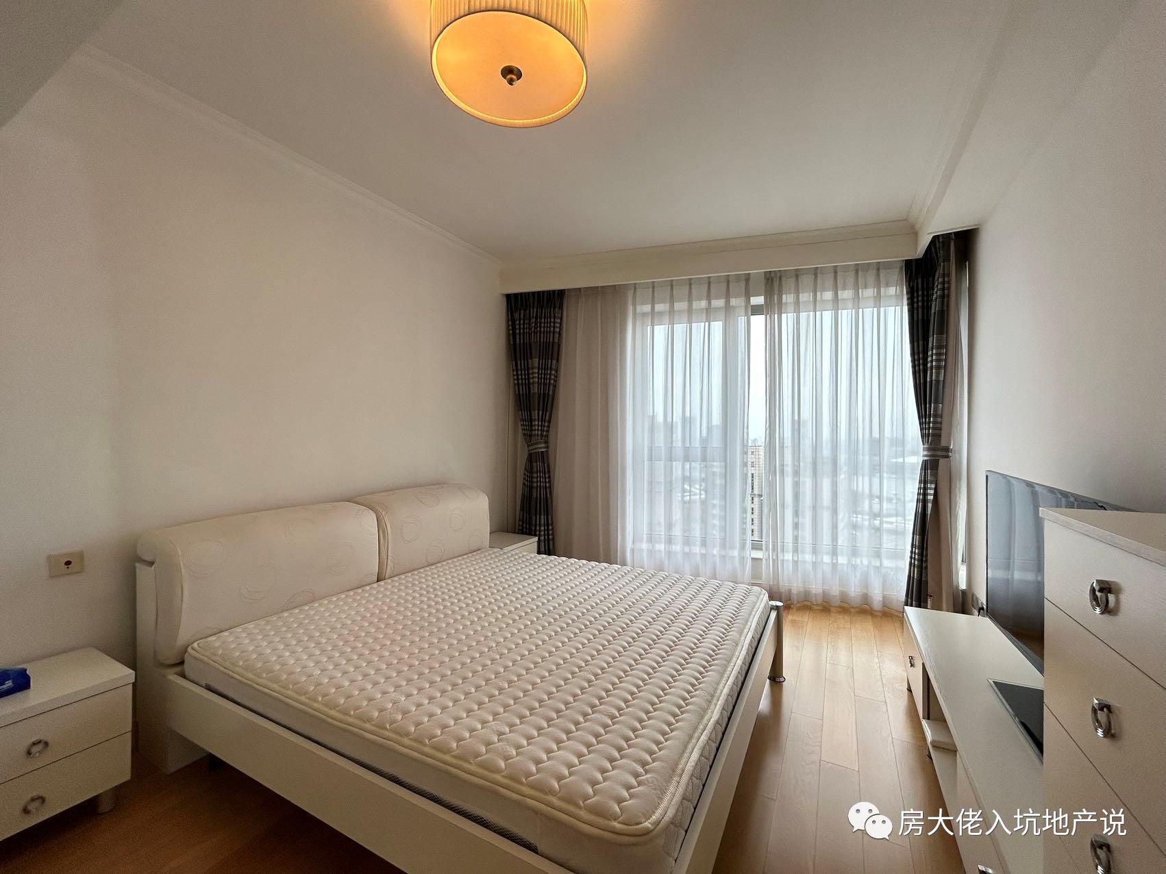 融创滨江壹号院平层江景房还卖吗 (中山南一路500弄 融创滨江壹号院)