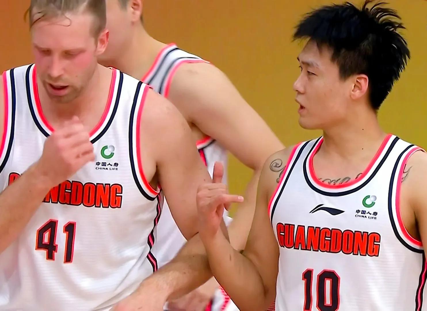 易建联队魂,阿联cba冠军