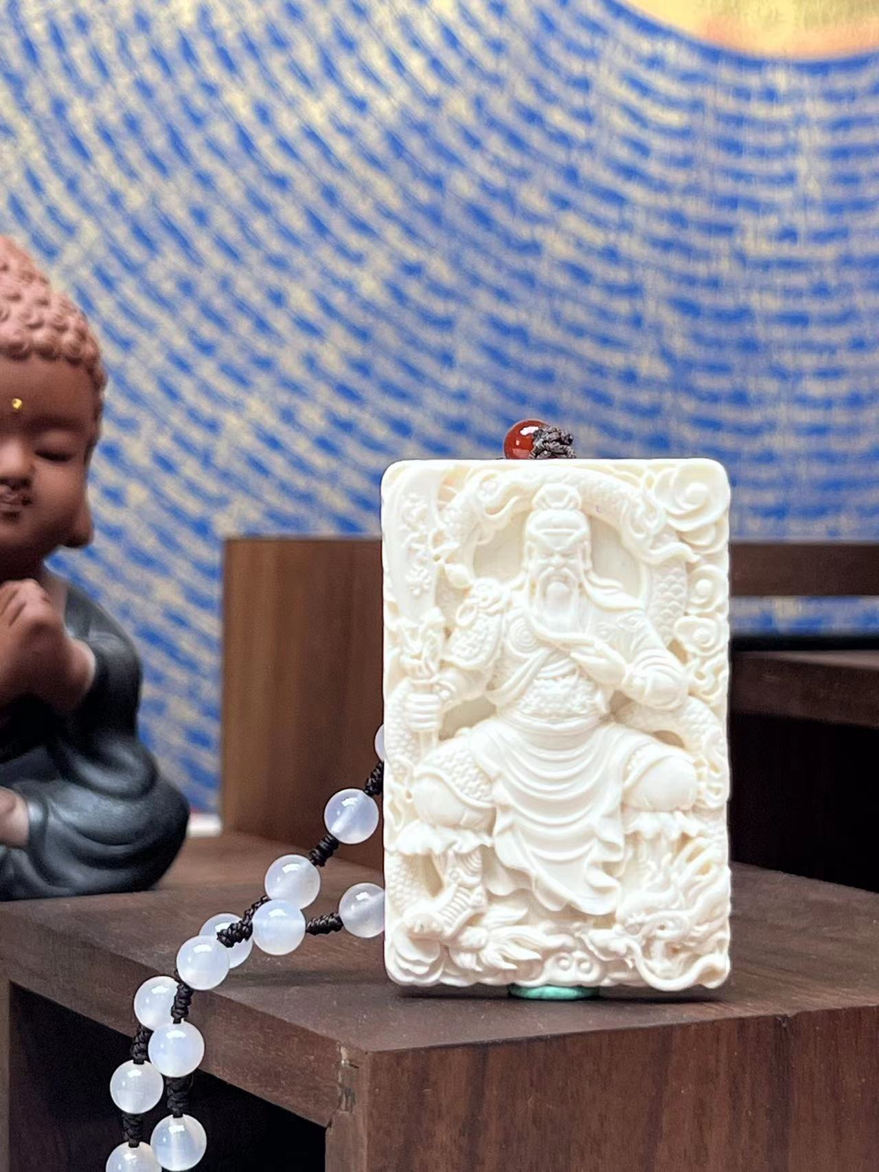 猛犸和蜜蜡哪个更有收藏价值 (象牙和猛犸象牙谁适合收藏)