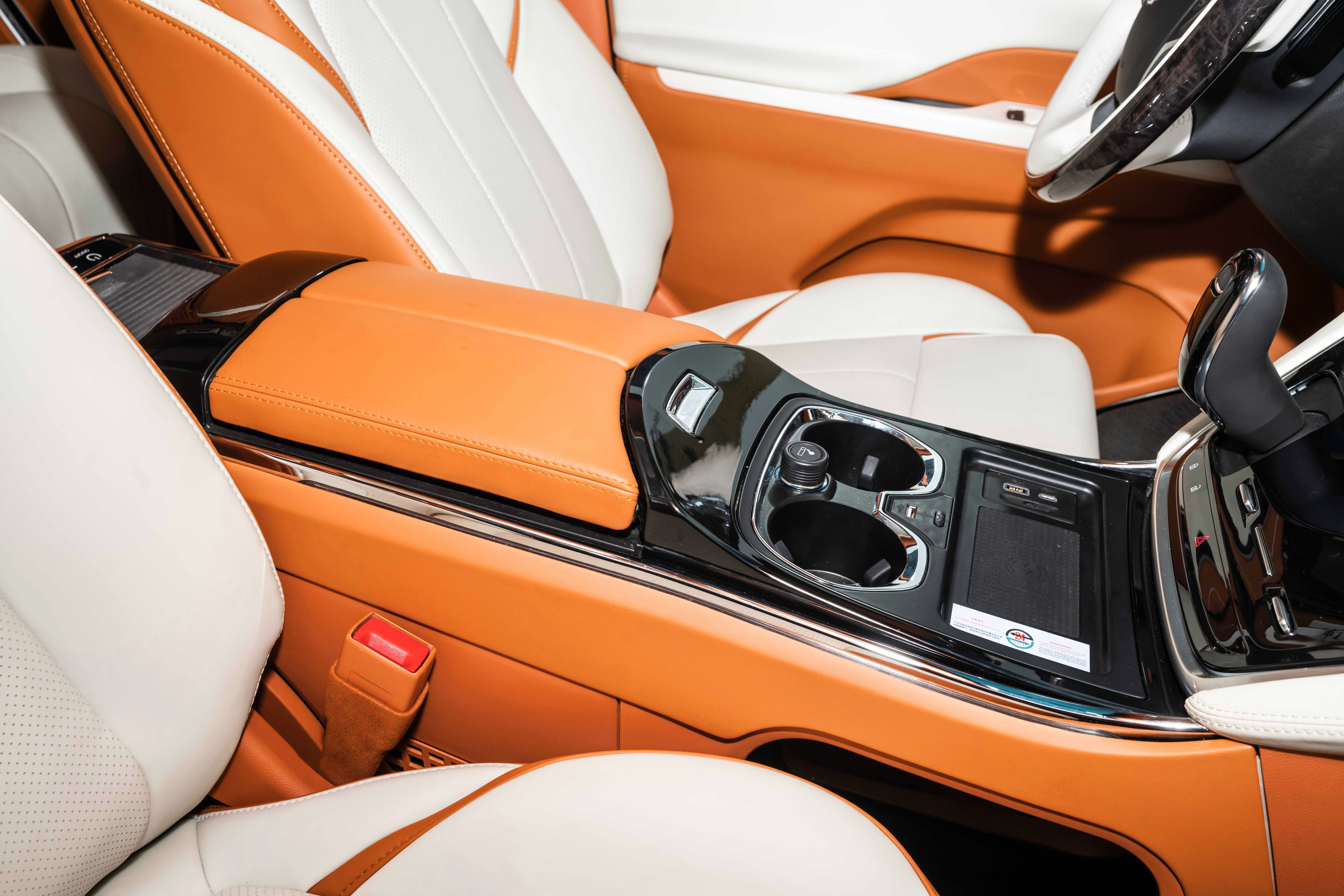 别克gl8改装大唐盛世,别克gl8大唐盛世帝王蓝