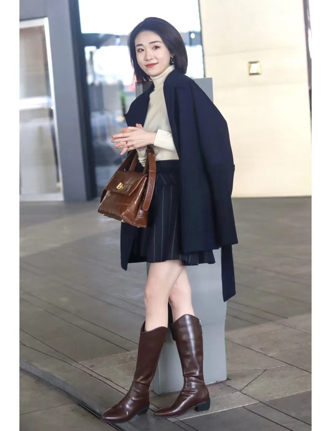 好穿又好搭时尚长筒宽靴,棕色长筒靴子女2022爆款洋气气质