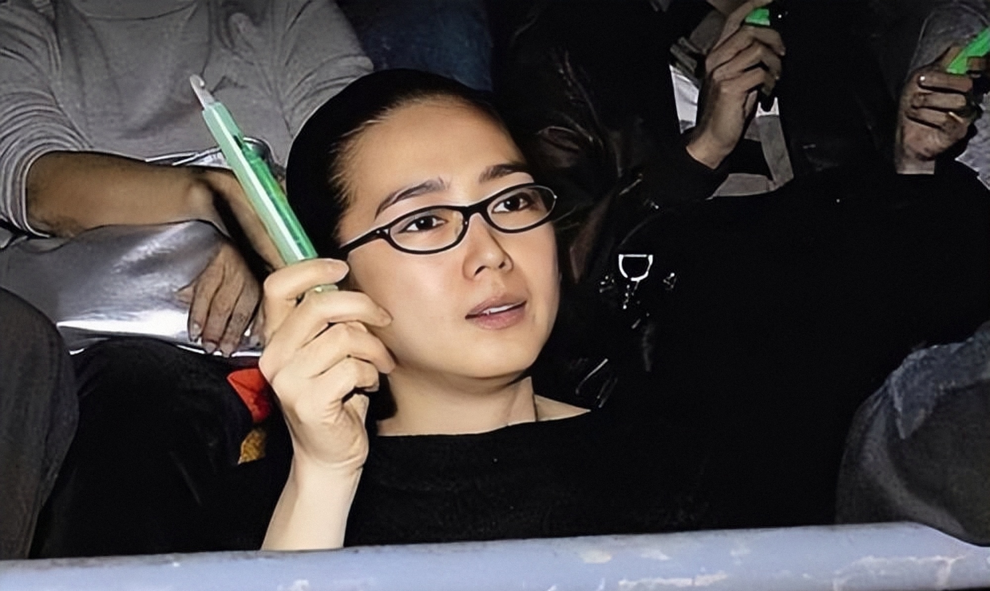 富家千金私自生下孩子,富家千金意外怀孕却被穷小子抛弃