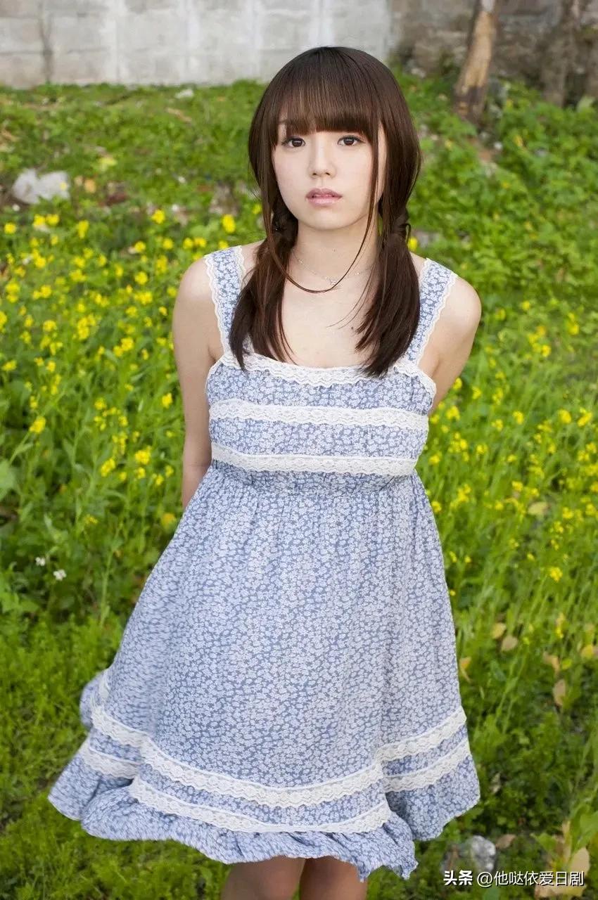 30岁的写真偶像，娃娃脸筱崎爱，一直都很美，人间清醒，热爱生活