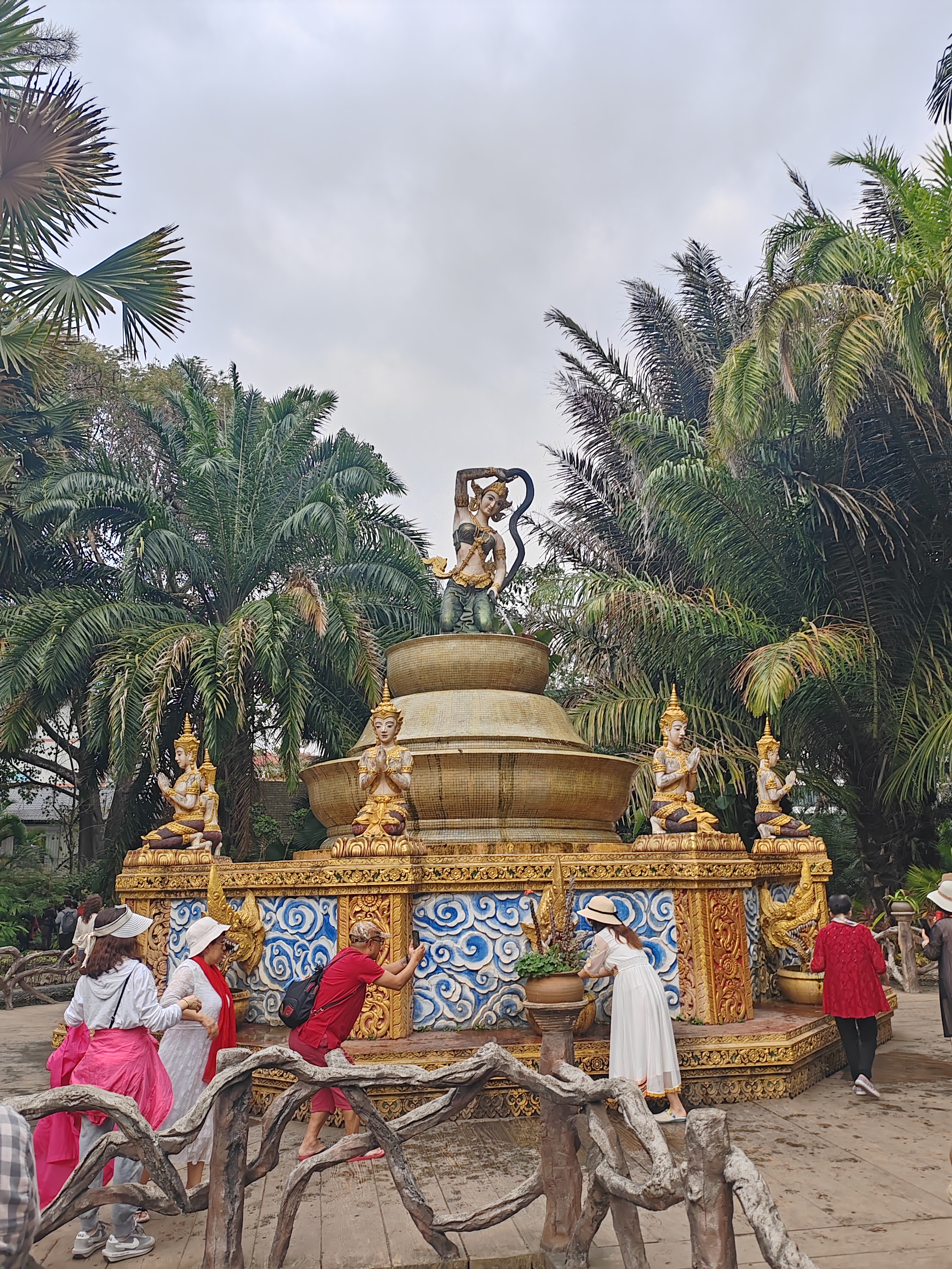 西双版纳曼听园攻略,云南西双版纳打卡曼听公园