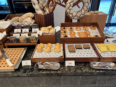 窗含西岭千秋雪成都环球中心雪山,窗含西岭千秋雪魅力成都