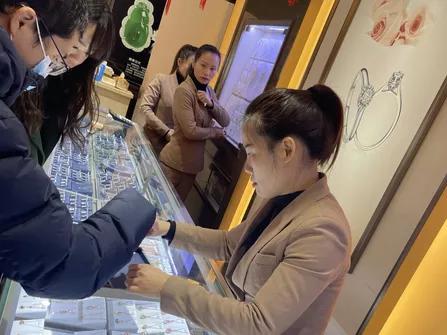 香奈儿专柜有假货吗,香奈儿珠宝真假