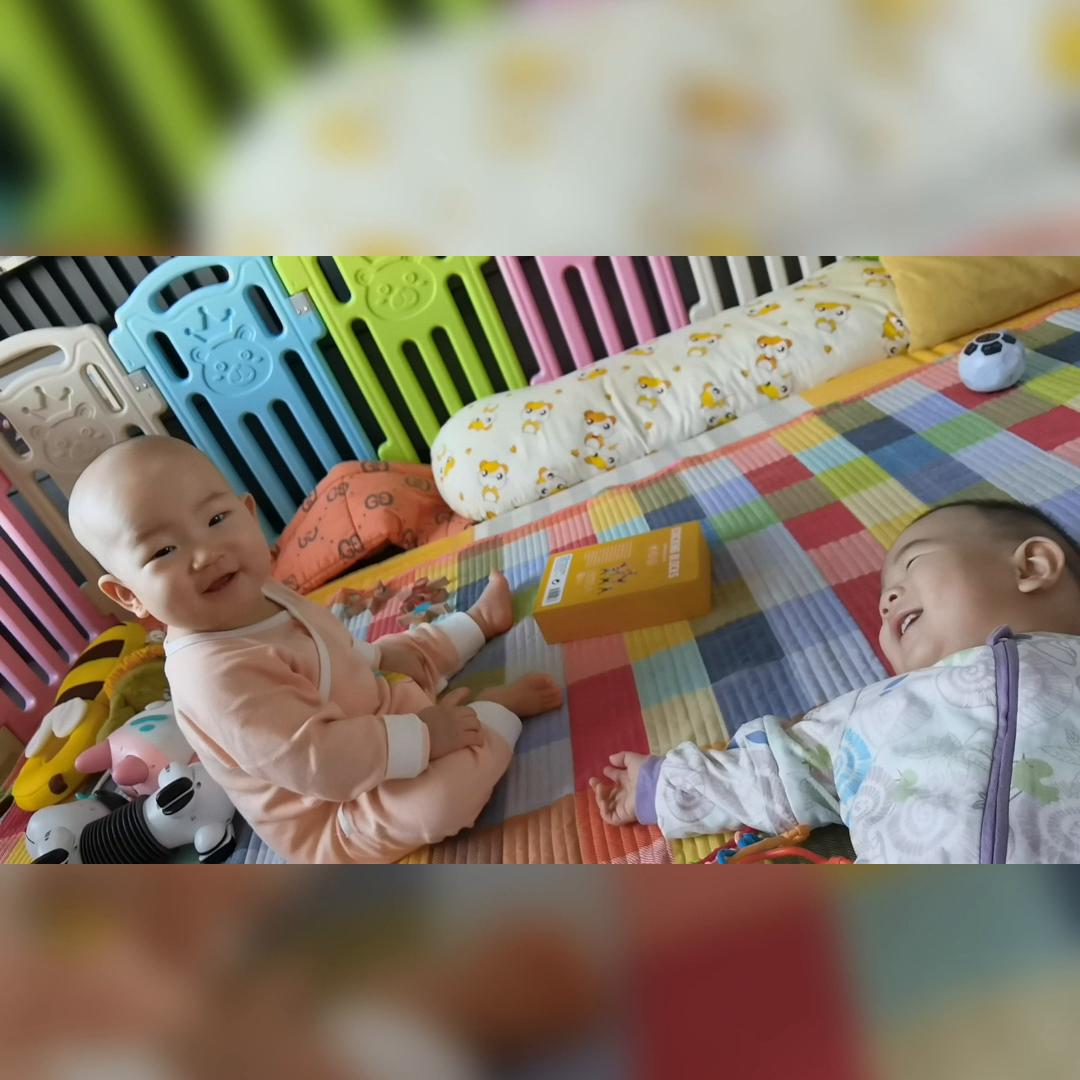 两小只友爱的五一假期😘