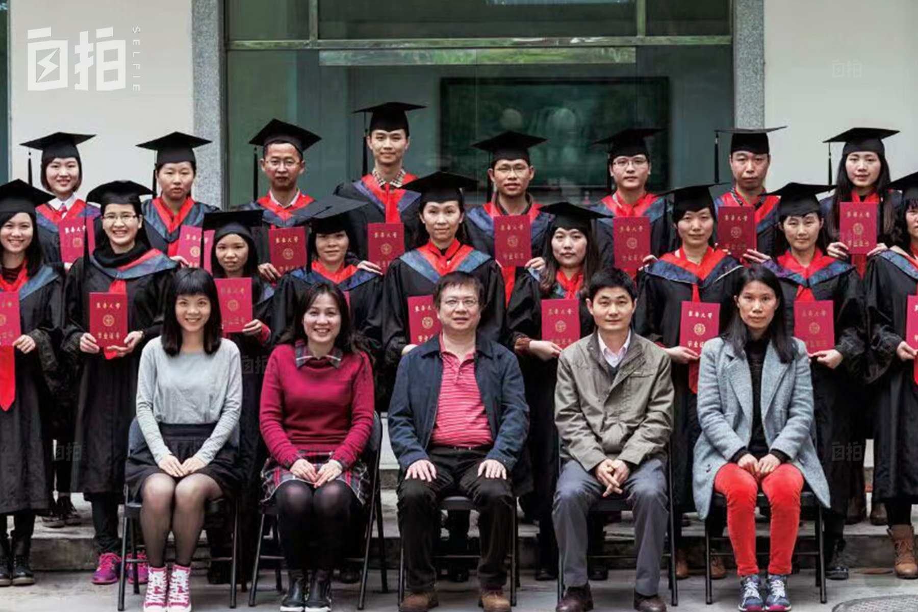 我，服装厂工人，30岁自学英语，做到外企经理，工资翻40倍