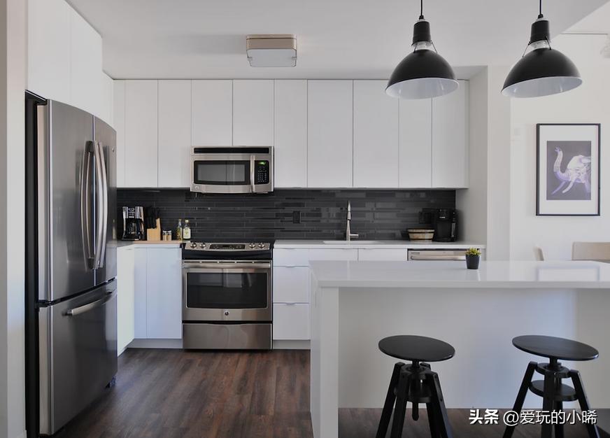 精装房空房出租还是带家具出租,带家具的出租公寓